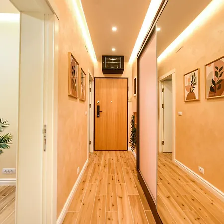 Mohost Centrum - Urban Retreat In Center Appartamento Braşov