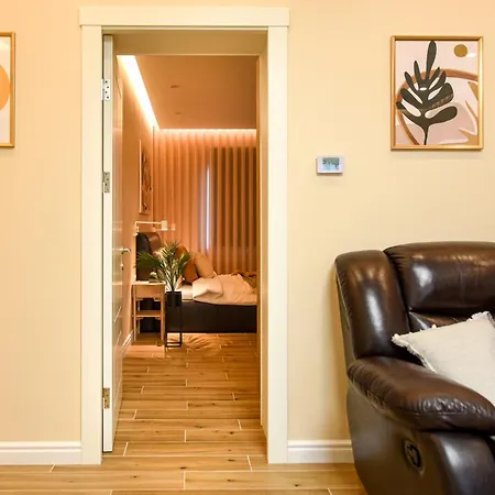 Appartamento Mohost Centrum - Urban Retreat In Center *