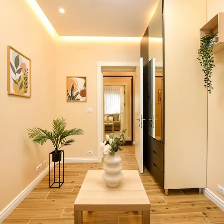 Апартаменты Mohost Centrum - Urban Retreat In Center